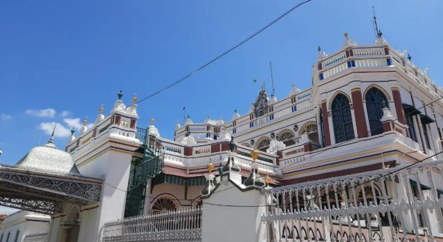 Chettinadu Court- HERITAGE VIEW, Забронировать Отель Отели штата Тамилнада с бассейном, Бассейн