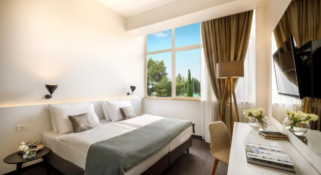 Двухместный номер с видом на парк Remisens Hotel Albatros-All inclusive