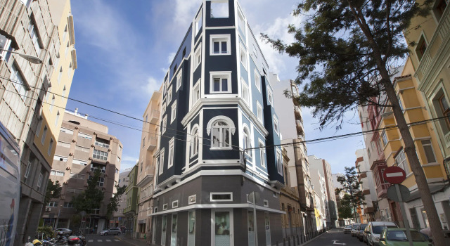 Gran Marina Suites