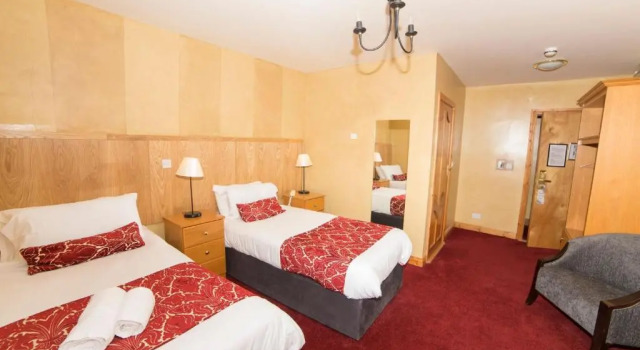 Номер Standard The Frontier Hotel