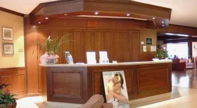 Hotel Corona, Prenota Hotel Pescasseroli Zona Sciistica Abruzzese