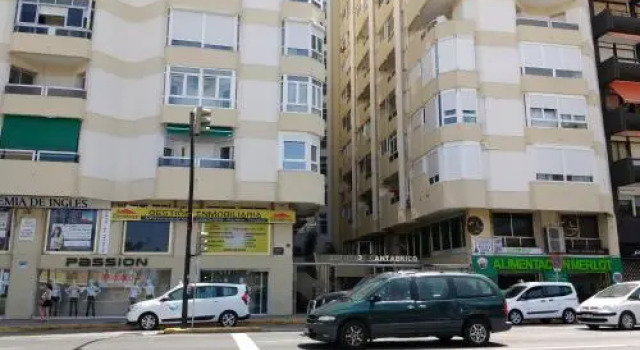 Apartamento Cantabrico junto a la playa y al Hospital Puerta del Mar, Забронировать Апартаменты/квартира Кадис Коста-де-ла-Лус, рядом с Montenmedio Golf &amp; Country Club