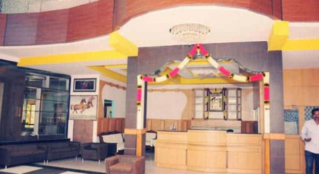 Oyo 36253 Hotel Durga International, Varaa Hotelli Sakleshpur Bangalore