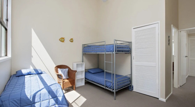 23 'Bay Parklands', 2 Gowrie Avenue - Little Beach, Air Con, Pool And Tennis Court