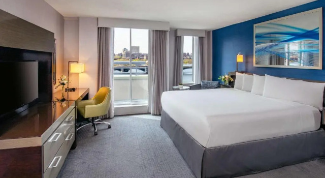 Люкс Royal с 2 комнатами The Royal Sonesta Boston