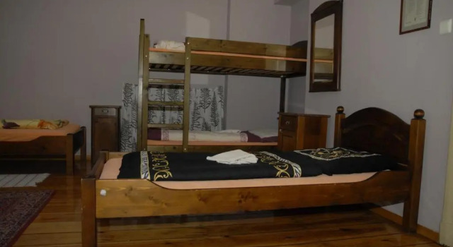 Кровать в общем номере (женский номер) Hostel Mleczarnia