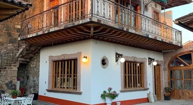 HOTEL CASA BAEZ, Book Hotel Hotels in Michoacan with Breakfast, Breakfasts