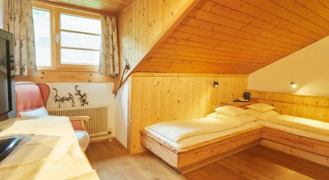 Номер Economy Almis Berghotel