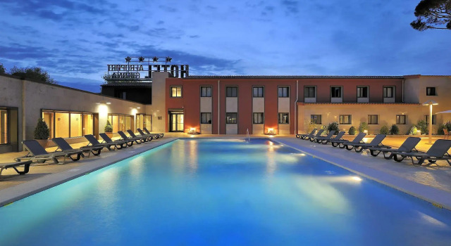 Salles Hotel Aeroport de Girona, Reservar Hotel Riudellots de la Selva Girona Province