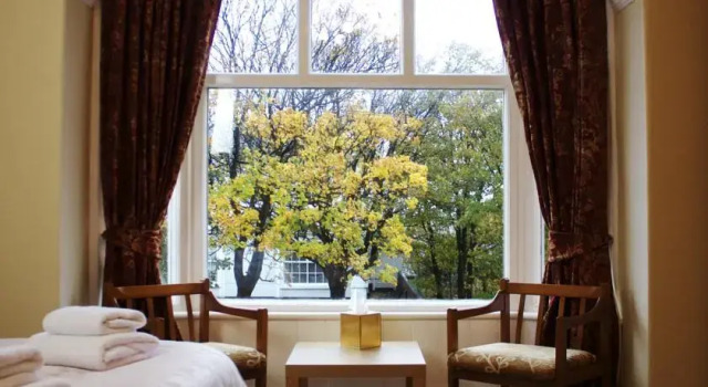 Sherwood Guest House, Забронировать Гостевой дом Уолласи Уиррал, рядом с Детский развлекательный центр Bubbles
