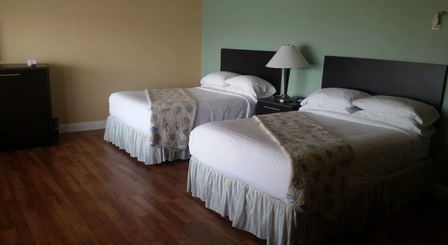 Четырёхместный номер Standard с видом на залив Edgewater Inn - St. Augustine