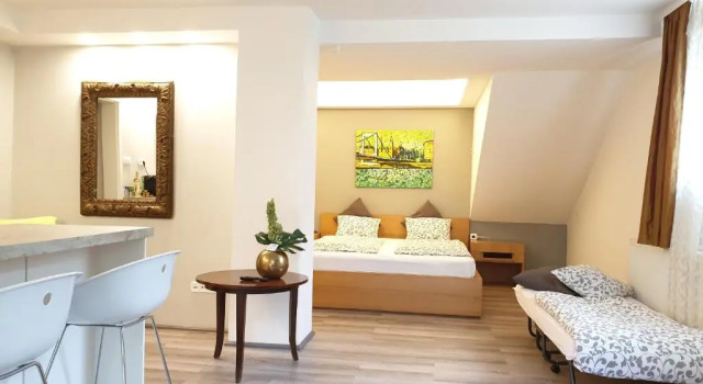 BudaSmile Appartment @ Buda Castle - FREE parking, Забронировать Отель 01. Будавар 
