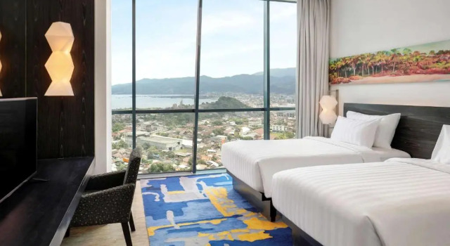 Двухместный номер Superior с видом на горы Novotel Lampung