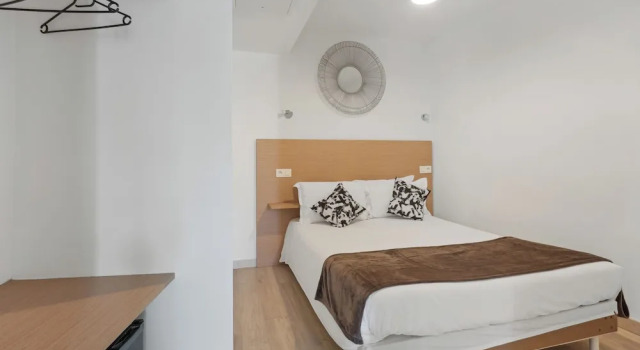 Семейный номер Standard Hôtel Le National Clichy Paris