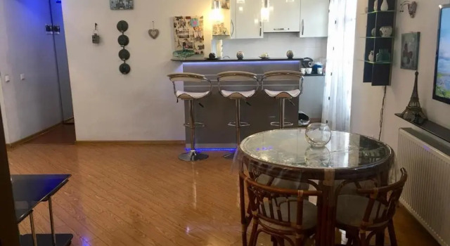 Zandukeli12(2Min Walk To Rustaveli Ave), Забронировать Отель Вера Тбилиси, рядом с Tеатр имени Марджанишвили