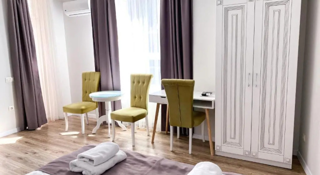 Семейный люкс с балконом Opera Center Hotel & Apartments