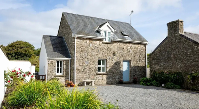 Two Hoots - Peaceful Cottage Rural Views, Book Feriehus Hodgeston Glamorgan