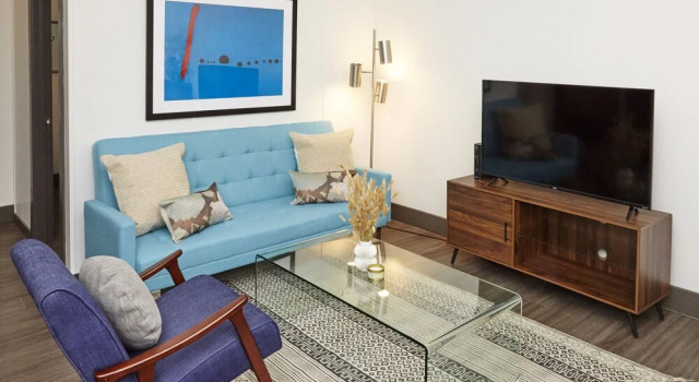 Апартаменты Luxury Building 3BR/2BA! Prime Downtown Mass Ave!