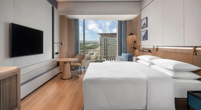 Двухместный номер Premium Four Points by Sheraton Guangzhou, Baiyun