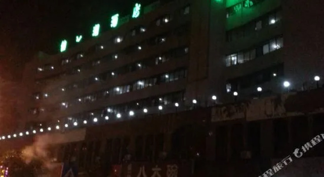 Shenzhen Xianzhihu Hotel, Rezerwuj Hotel Hotele w Shenzhen z parkingiem, Parking