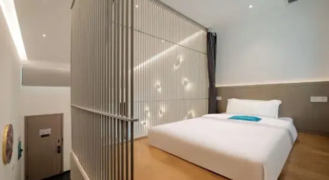 Семейный люкс с видом на внутренний двор Guangzhou Shijian Xiangjing Qixidi Villa Chunxiangshe