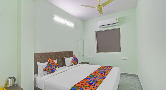 Номер Deluxe Fabhotel Legacy