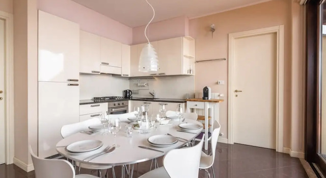 Апартаменты Panoramic house in a residence upon the green hills overlooking Lake Maggiore