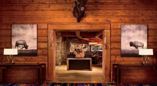 Bachelor Gulch Ritz-carlton 2 Bedroom Mountain Residence With Ski in, Ski out Access, Hot Tub, and Full Service Spa