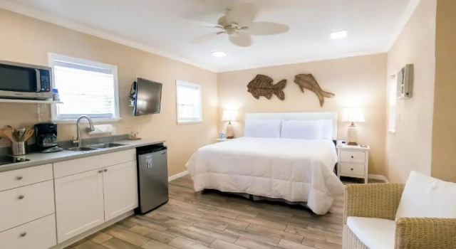 Студия Haleys at Anna Maria Island Inn