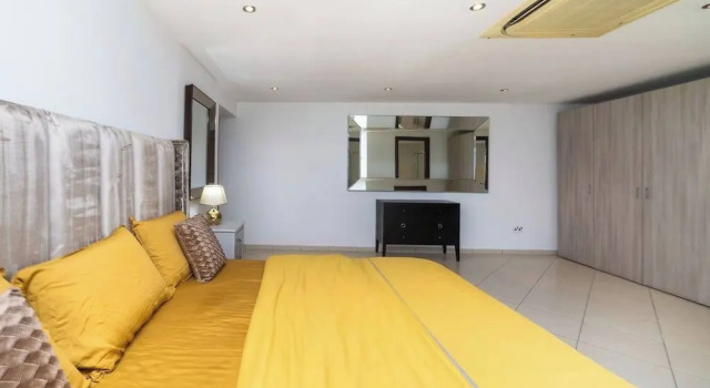 Modern 3bdr Apt at Villaggio - Rooftop Pool & Skybar