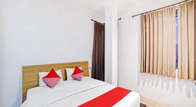 OYO 90450 Sentra Inn, Book Hotel SPA Hotels in Sumatra, SPA