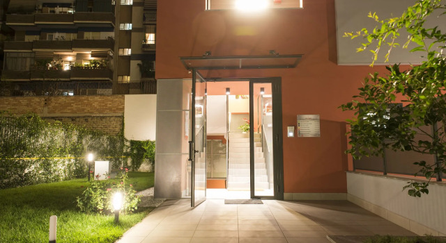 SkyTower, Book Apartment Tiburtino Rome, near Ospedale Pertini