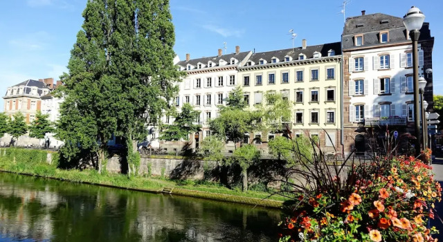 LAppart du Quai avec Terrasse, Забронировать Отель Отели Страсбурга с парковкой, рядом с Площадь Республики, Парковка