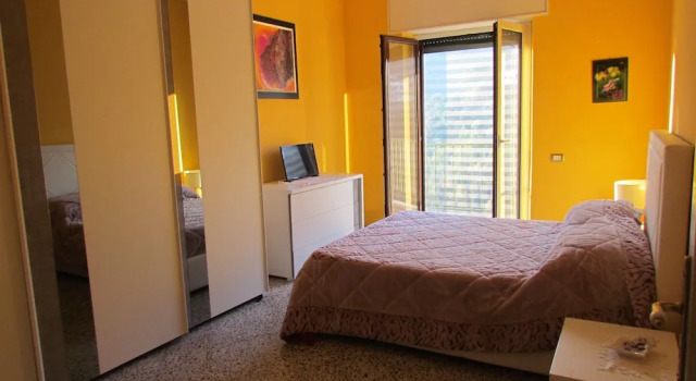 Wonderful Amalfi Coast Apartment Overlooking the sea With Free Wifi and Parking, Забронировать Апартаменты/квартира Виетри Салерно