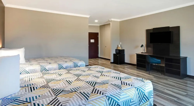Четырёхместный номер Standard Motel 6 Fort Worth, TX – I-35 & I-20