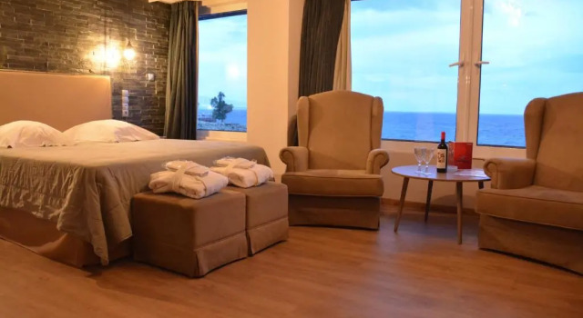 Полулюкс Deluxe Scorpios Sea Side Hotel