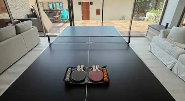 Коттедж Newly Renovated Notos Cove Villa Property