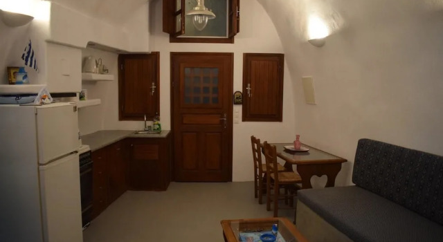 Апартаменты Tzannis Cave House