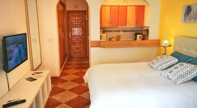 Studio Beso del Mar, Забронировать Апартаменты/квартира Апартаменты Нерха, рядом с Церковь Эль-Сальвадор, Апартаменты/квартира