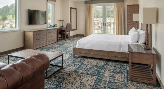Двухместный люкс Four Points by Sheraton Santa Cruz Scotts Valley