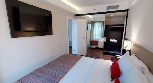 Номер Standard с видом на улицу Estanplaza Funchal Faria Lima