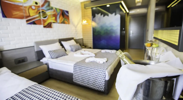 Четырёхместный номер Deluxe Laren Family Hotel & Spa - Boutique Class