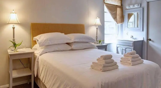 Pine Hill Arms Hotel, Book Hotel Shandaken Belleayre Mountain