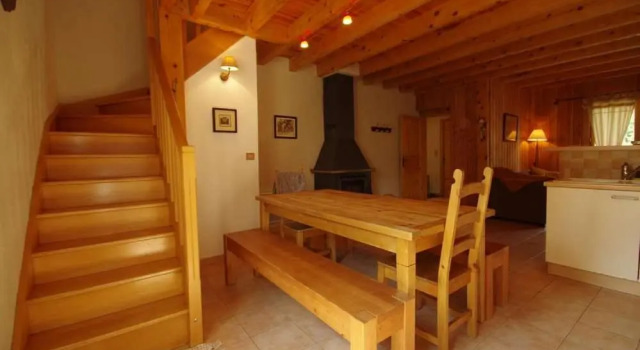 Lupin, Rezervați Hotel Formigueres Pyrénées-Orientales