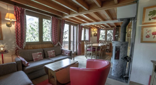Individual Chalet, Near the Center & 200m from the Slopes, Забронировать Шале Виллы Овернь-Рона-Альпы, Вилла