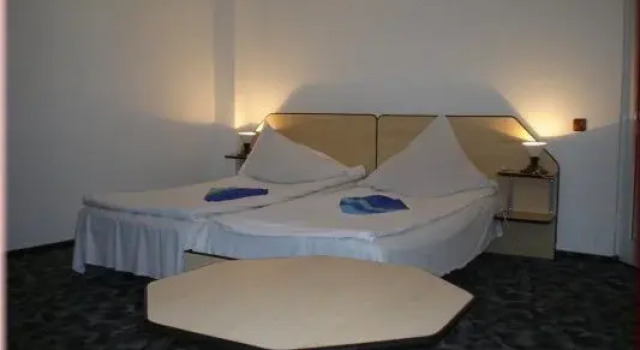 Florilor, Rezerwuj Hotel Baile Olanesti 