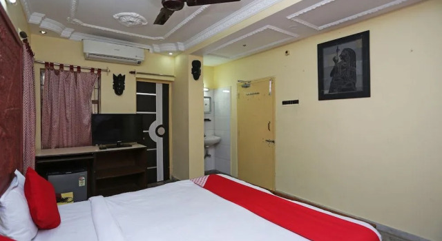 OYO 24727 Rater Tara Diner Rabi Guest House, Book Pension Hoteller i Bolpur med morgenmad, Morgenmad