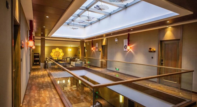 Konggu Youlan Inn, Buchen Sie Hotel Hotels in Yunnan mit Parkplatz, Parkplätze
