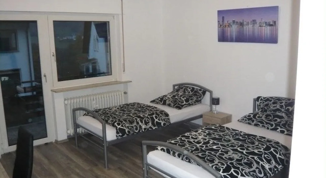 Gästehaus Rieger, Забронировать Отель Бад-Орб Шпессарт, рядом с Пешеходный маршрут для хождения босиком
