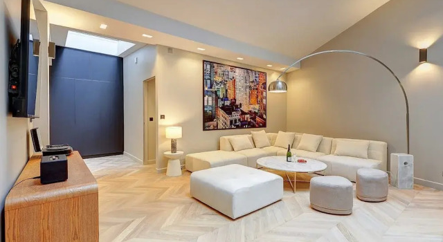 Elegant Apartment With Ac-3br-10p-place des Vosges, Забронировать Апартаменты/квартира Отели Парижа с парковкой, рядом с Mémorial de la Shoah, Парковка
